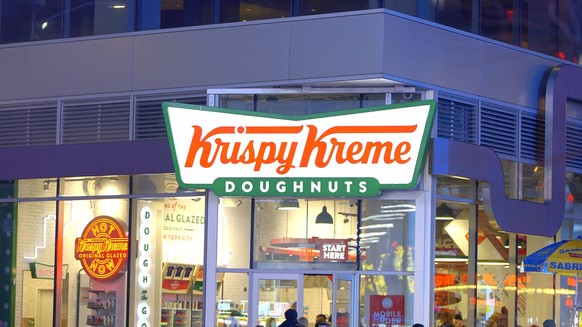 Krispy Kreme Doughnuts at Times Square New York - NEW YORK CITY, USA - FEBRUARY 14, 2023 Krispy Kreme Doughnuts at Times Square New York - NEW YORK CITY, UNITED STATES - FEBRUARY 14, 2023 Copyright: x ...
