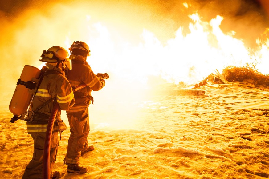 Die Hitzewelle mit Temperaturen von fast 50 Grad entfacht in Kanada riesige Feuerwalzen.