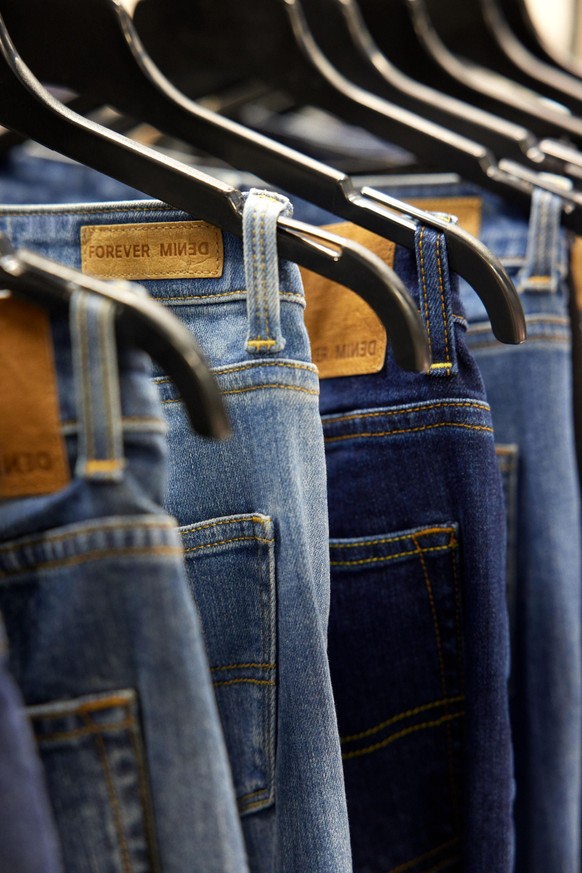 Sie sind trendig und vor allem nachhaltig, die Jeans von C&amp;A.