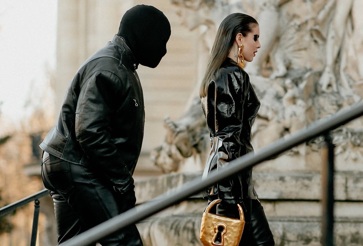 PFW - Street Style Street style, Kanye West and Julia Fox arriving at Schiaparelli Spring Summer 2022 Haute Couture show, held at Petit Palais, Paris, France, on January 24, 2022. Photo by Marie-Paola ...