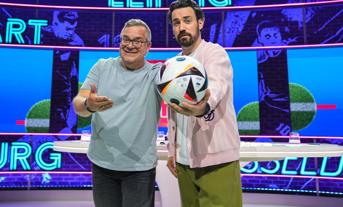 Die Moderatoren Elton (l.) und Jan Köppen

+++ Die Verwendung des sendungsbezogenen Materials ist nur mit dem Hinweis und Verlinkung auf RTL+ gestattet. +++