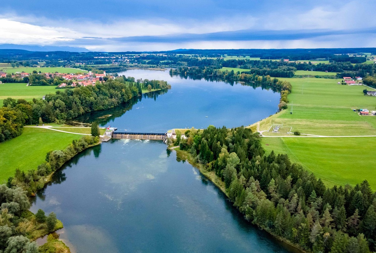 Loop of the Lech river, near Apfeldorfhausen, as seen from Reichling, Apfeldorf, Pfaffenwinkel region, Upper Bavaria, Bavaria, Germany, Europe