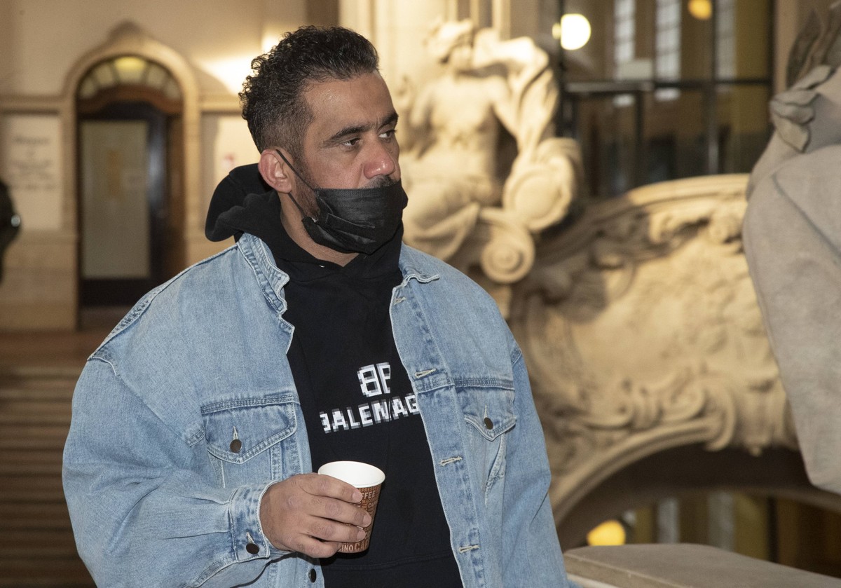 Bild-Motiv: der Angeklagte Arafat Abou-Chaker Berlin den 02.03.2022 9.30 Strafkammer 38, Saal 500 Delikt: versuchte schwere raeuberische Erpressung, Freiheitsberaubung, gefaehrliche Koerperverletzung, ...