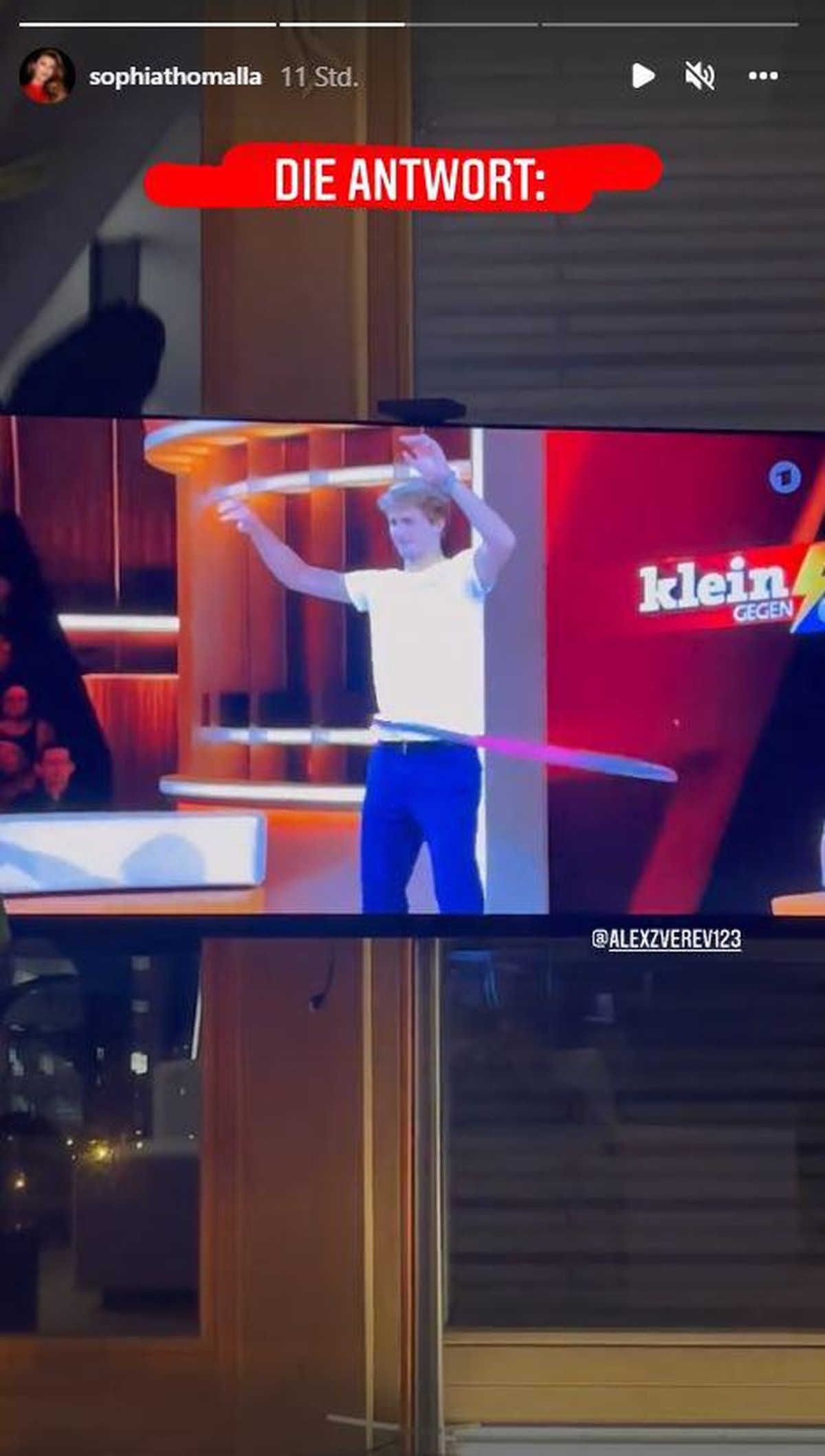 Sophia Thomalla erfreute sich am Hüftschwung ihres Partners Alexander Zverev in der Show "Klein gegen Groß".