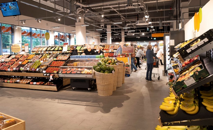 Eine Supermarktkette in Deutschland spricht sich für kürzere Ladenöffnungszeiten aus.
