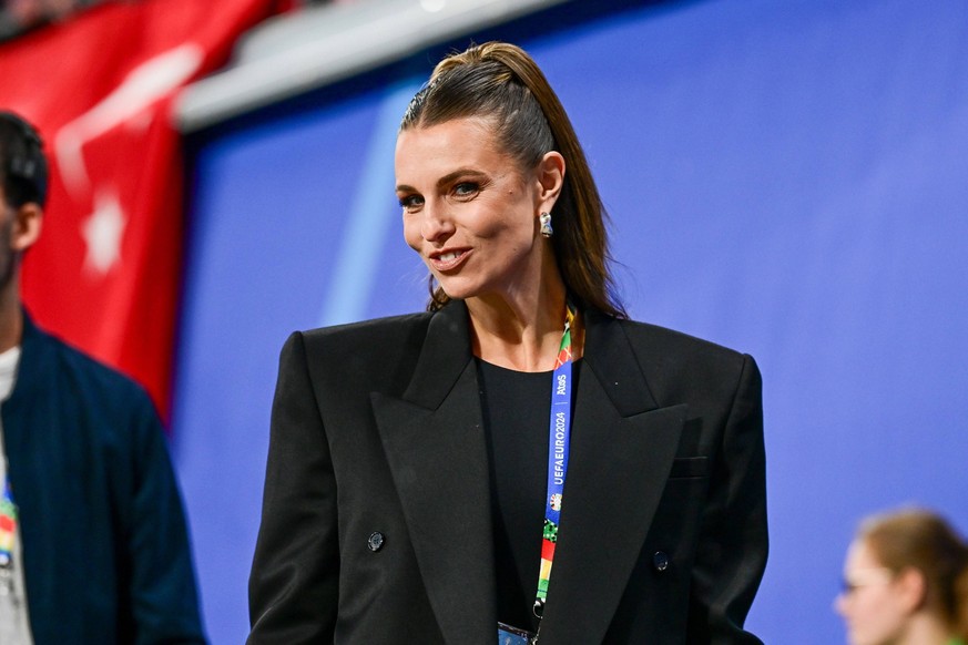 Moderatorin Laura Wontorra, Oesterreich vs. Tuerkei, Fussball, UEFA EURO, EM, Europameisterschaft,Fussball 2024, Achtelfinale, 02.07.2024 Leipzig Sachsen Deutschland *** Presenter Laura Wontorra, Aust ...