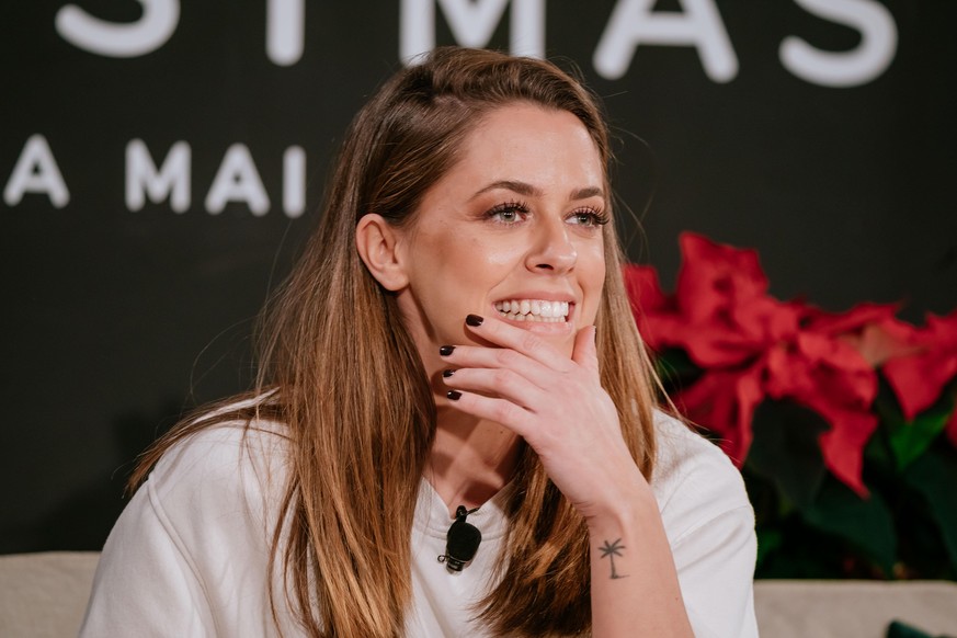 MUNICH, GERMANY - DECEMBER 06: Vanessa Mai is seen during the &quot;Staying home for Christmas with Vanessa Mai&quot; Twitch streaming event by Amazon on December 06, 2020 in Munich, Germany. (Photo b ...