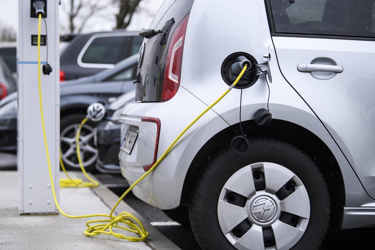 25.03.2019, xkvx, Wirtschaft, Volkswagen Werk Wolfsburg, Zentrale, e Auto / Elektro / Ladesaeule Lade säule Ladekabel Stromer VW Elektroauto Wolfsburg *** 25 03 2019 xkvx Economy Volkswagen Plant Wolf ...