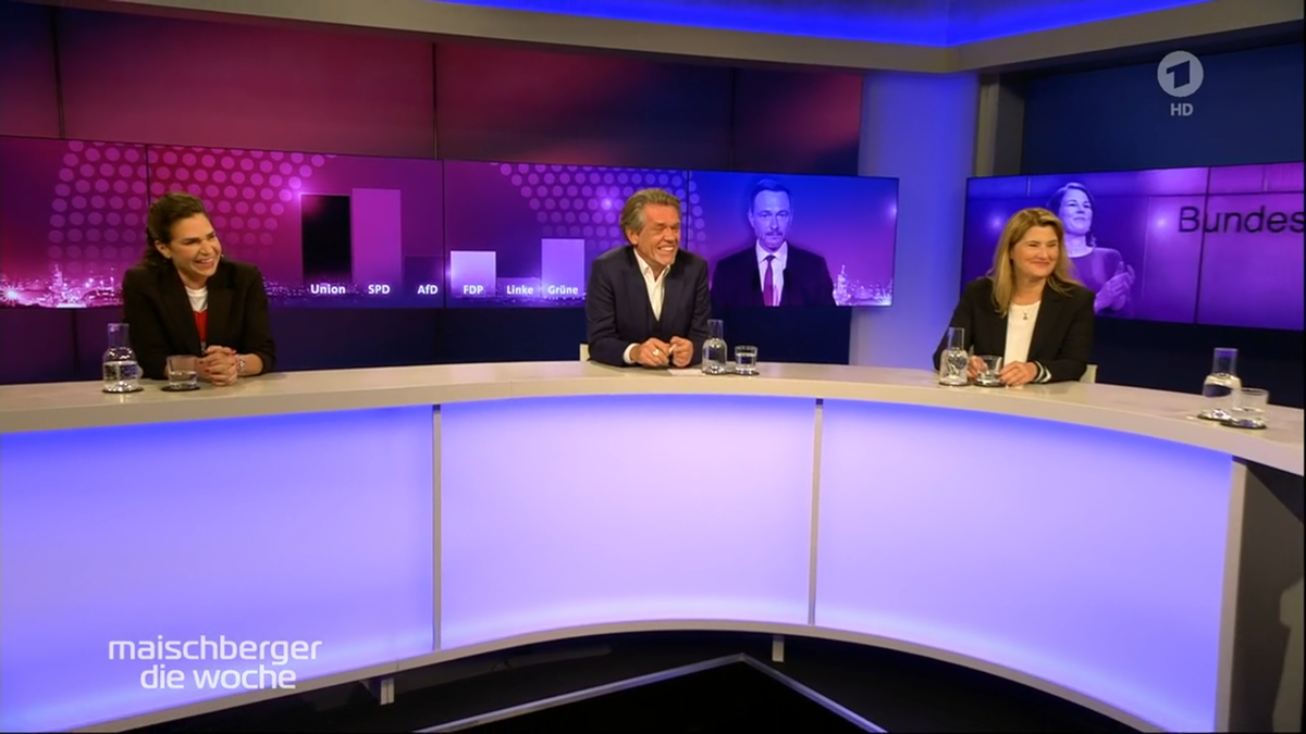 Maischbergers Kommentatoren: Dagmar Rosenfeld, Hajo Schumacher und Tina Hassel (v. li.)