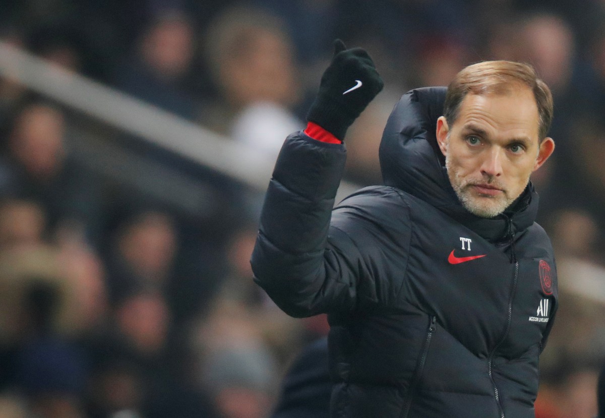 Soccer Football - Ligue 1 - Paris St Germain v Nantes - Parc des Princes, Paris, France - December 4, 2019 Paris St Germain coach Thomas Tuchel reacts REUTERS/Charles Platiau