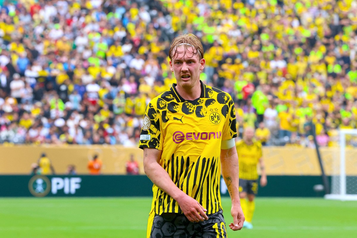 Fluminense VS Dortmund - FIFA Club World Cup - New Jersey Julian Brandt of Dortmund during the FIFA Club World Cup Group F game at MetLife Stadium in East Rutherford, New Jersey on June 17, 2025. Phot ...