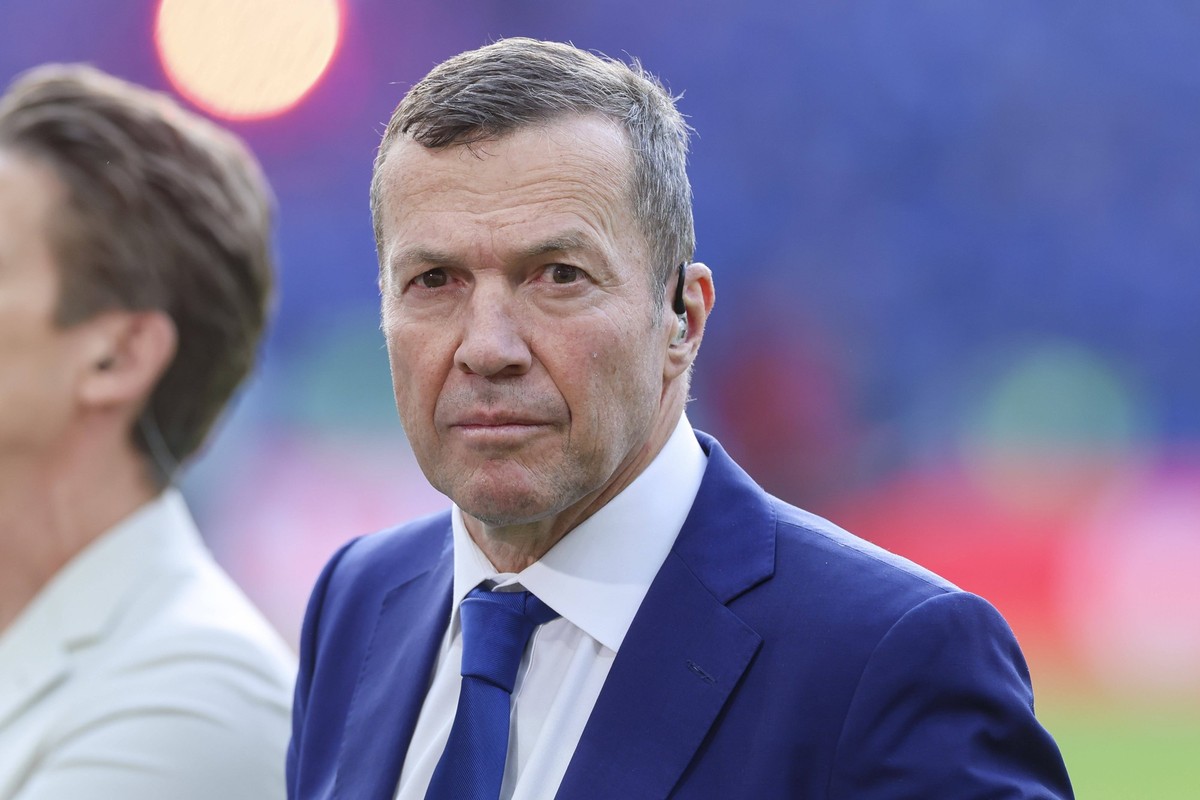 Experte Lothar Matthaeus Sky schaut, DFB Cup Final 2025, DSC Arminia Bielefeld and VfB Stuttgart , Olympiastadion am 24. May 2025 in Berlin, Deutschland. Foto von Marco Steinbrenner/DeFodi Images Expe ...