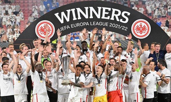 18.05.2022, xfux, Fussball UEFA Europa League Finale 2022, Eintracht Frankfurt - Glasgow Rangers emspor, v.l. Jubel Freude