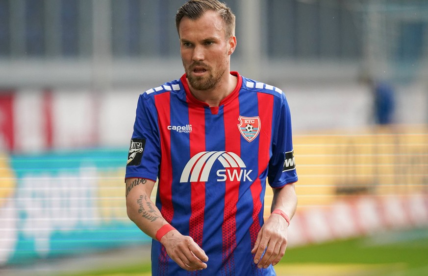 Kevin Grosskreutz ( KFC Uerdingen 05 ), Fussball - 3.Liga Saison 2018/2019 - KFC Uerdingen 05 vs. FC Energie Cottbus, Duisburg , Schauinsland Reisen Arena, 05.05.2019 , DFB regulations prohibit any us ...