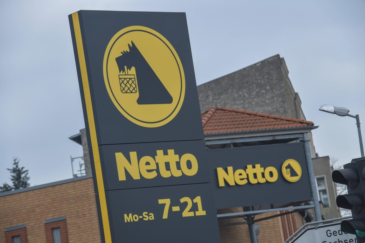 Netto Markt, Bernauer Straße, Oranienburg, Landkreis Oberhavel, Brandenburg, Deutschland *** Netto Markt, Bernauer Strasse, Oranienburg, Oberhavel County, Brandenburg, Germany