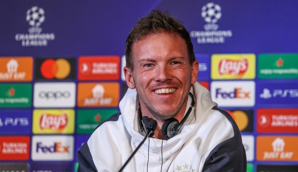 13.02.2022, Fussball, Saison 2022/2023, Champions League, Achtelfinale, Pressekonferenz des FC Bayern München, Cheftrainer Julian Nagelsmann FC Bayern München Paris Pullman Hotel Frankreich xRHR-FOTO/ ...