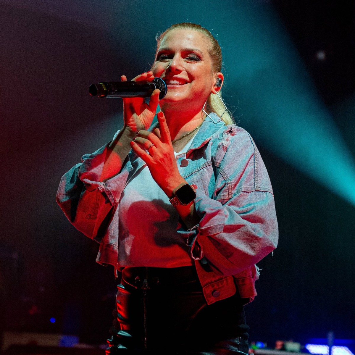 Jeanette Biedermann mit ihrer DNA TOUR 2020 im Haus der sozialen Dienste Erfurt Erfolgreich geworden durch eine der beliebtesten deutschen Daily-Soaps, feierte Jeanette Biedermann um die Jahrtausendwe ...