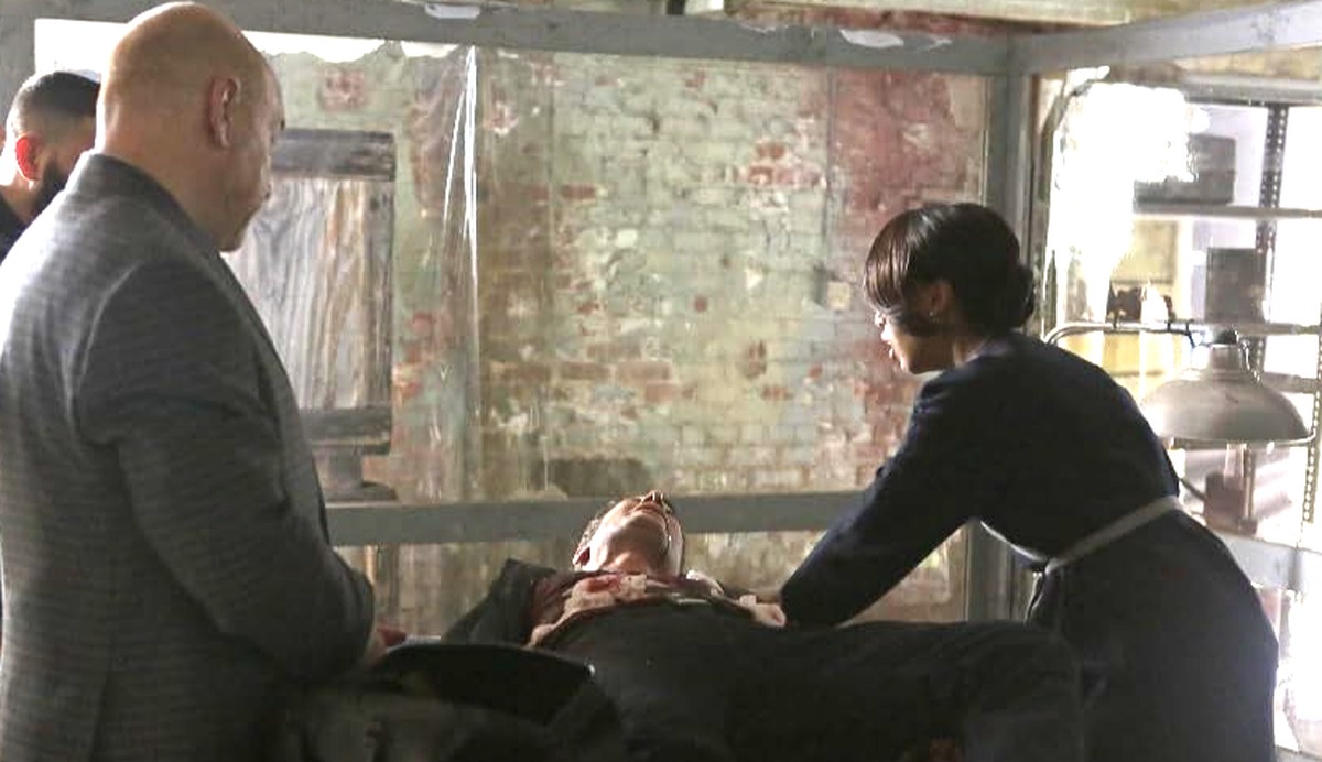 Diese Produktion wird in den Rezensionen besonders gefeiert.