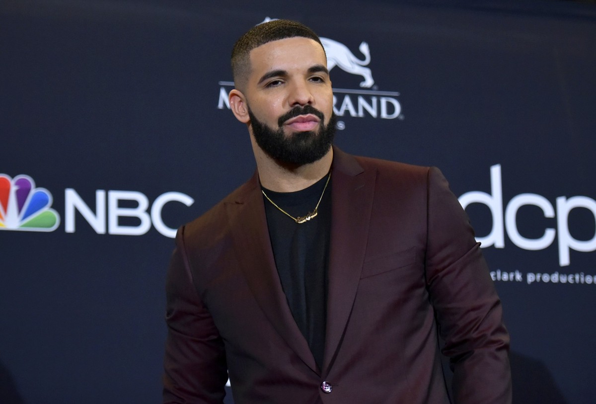FILE - Drake poses at the Billboard Music Awards in Las Vegas on May 1, 2019. Police are investigating a shooting outside rapper Drake’s mansion that left a security guard seriously wounded. Authoriti ...