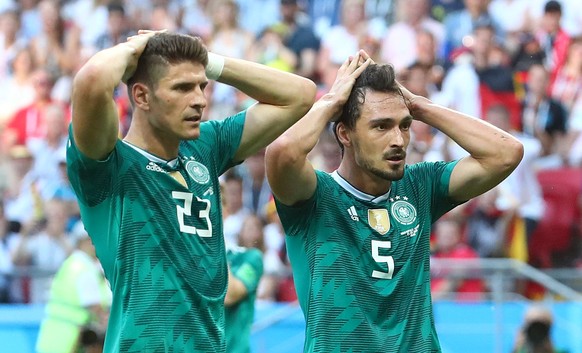 Soccer Football - World Cup - Group F - South Korea vs Germany - Kazan Arena, Kazan, Russia - June 27, 2018 Germany's Mario Gomez and Mats Hummels react after a missed chance REUTERS/Michael Dalder