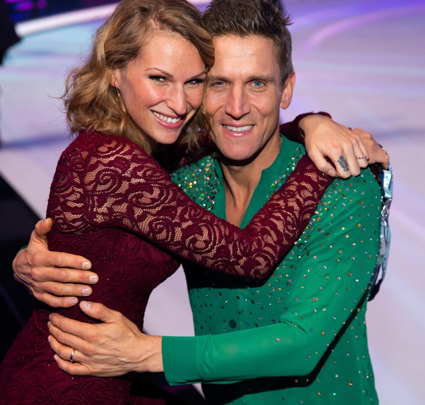 COLOGNE, GERMANY - DECEMBER 06: Peer Kusmagk and Janni Hoenscheid during the 5th show of the TV-Series &quot;Dancing on Ice&quot; on December 06, 2019 in Cologne, Germany. (Photo by Joshua Sammer/Gett ...