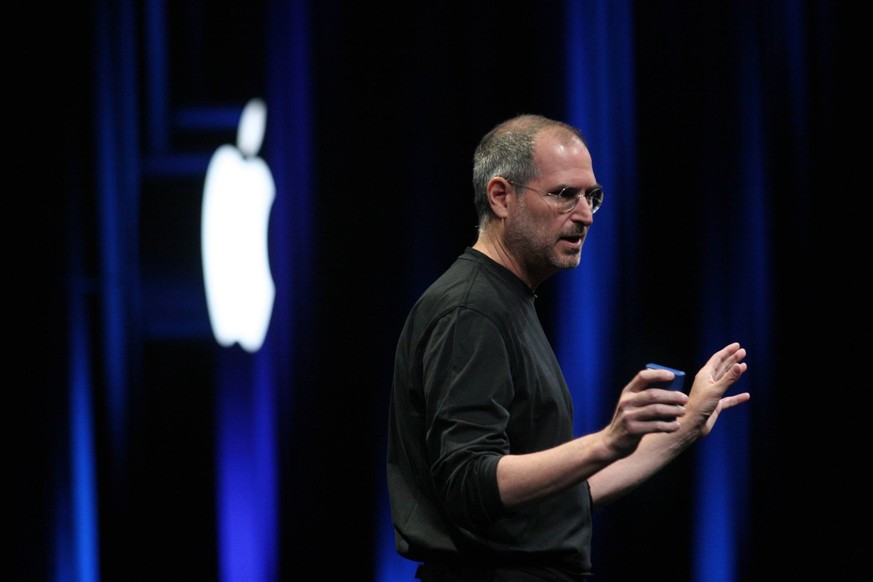 Jun 06, 2005; San Francisco, CA, USA; At its Worldwide Developers Conference, Apple CEO STEVE JOBS announced plans to switch Macintosh computers from IBM s PowerPC to Intel microprocessors by this tim ...