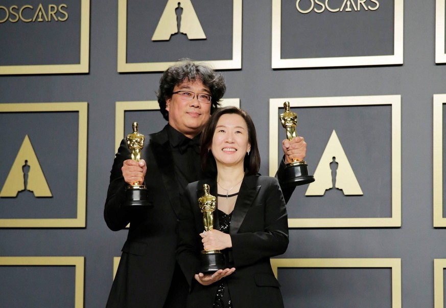 Die glücklichen Gewinner des Abends: Bong Joon-ho und Kwak Sin-ae.