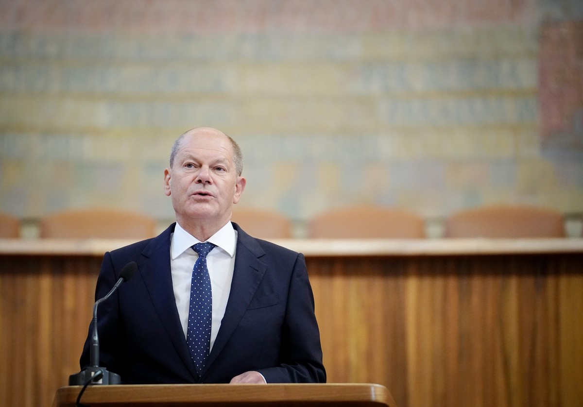29.08.2022, Tschechien, Prag: Bundeskanzler Olaf Scholz (SPD) Scholz hält an der Karls-Universität eine Rede mit einer europapolitischen Standortbestimmung. Foto: Kay Nietfeld/dpa +++ dpa-Bildfunk +++