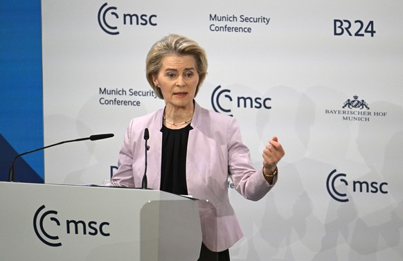 14.02.2025, Bayern, M�nchen: Ursula von der Leyen, Pr�sidentin der EU-Kommission, spricht auf der Tagung. Die 61. M�nchner Sicherheitskonferenz (MSC) findet vom 14. bis zum 16. Februar 2025 im Hotel B ...