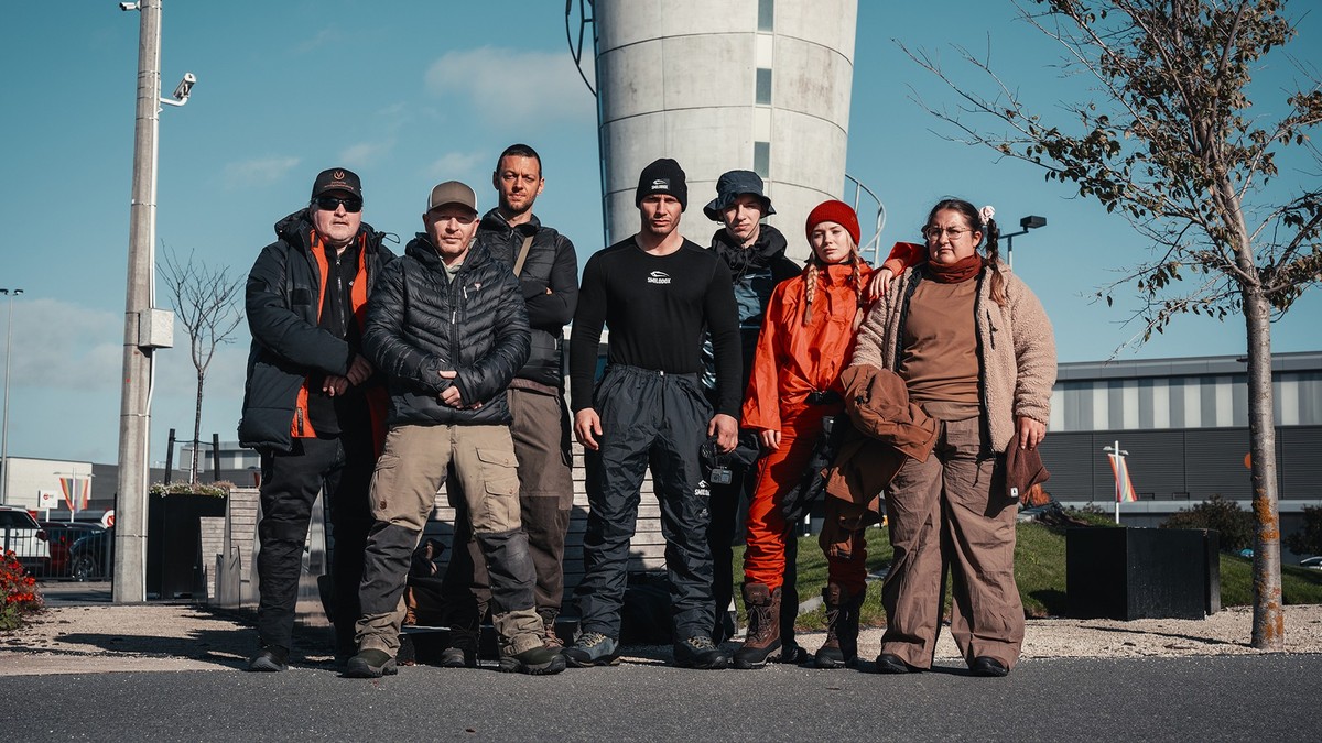 "7 vs. Wild"Star LetsHugo filmt sich bei Stuhlgang vor laufenden Kameras
