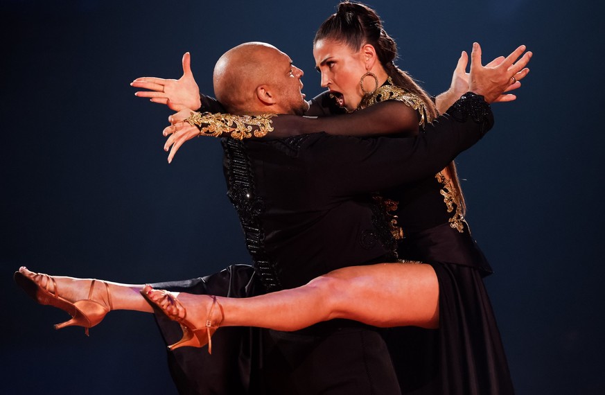 15.03.2024, Nordrhein-Westfalen, Köln: Detlef D! Soost, Coach, und Ekaterina Leonova, Profitänzerin, tanzen in der RTL-Tanzshow «Let&#039;s Dance» auf dem Parkett im Coloneum. Foto: Rolf Vennenbernd/d ...