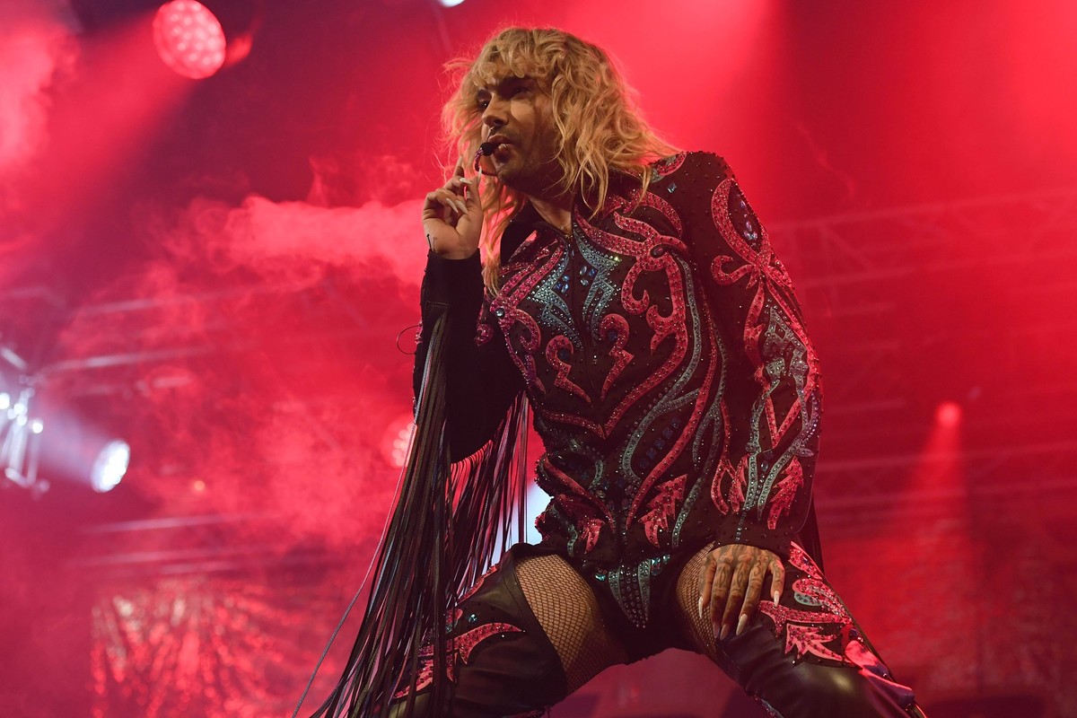 Tokio Hotel am 24.08.2023 beim Zeltfestival Ruhr in Bochum Bill Kaulitz, S�nger der deutschen Band Tokio Hotel, steht am 24.08.2023 beim Zeltfestival Ruhr in Bochum auf der B�hne. *** Tokio Hotel on 2 ...