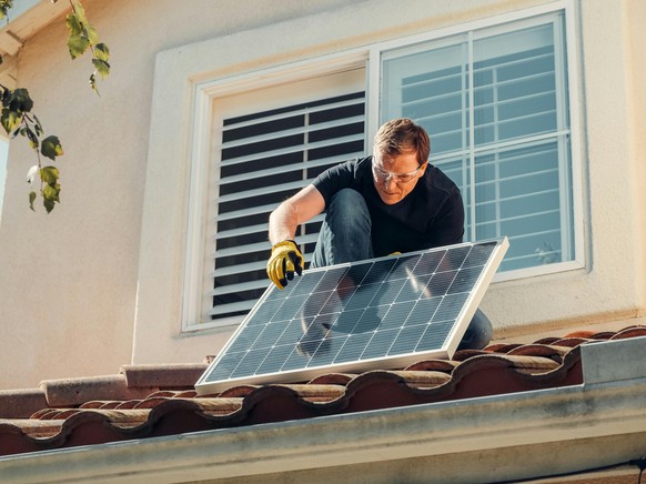 Solarenergie PV Erneuerbare Energien Dach Modul Sonne