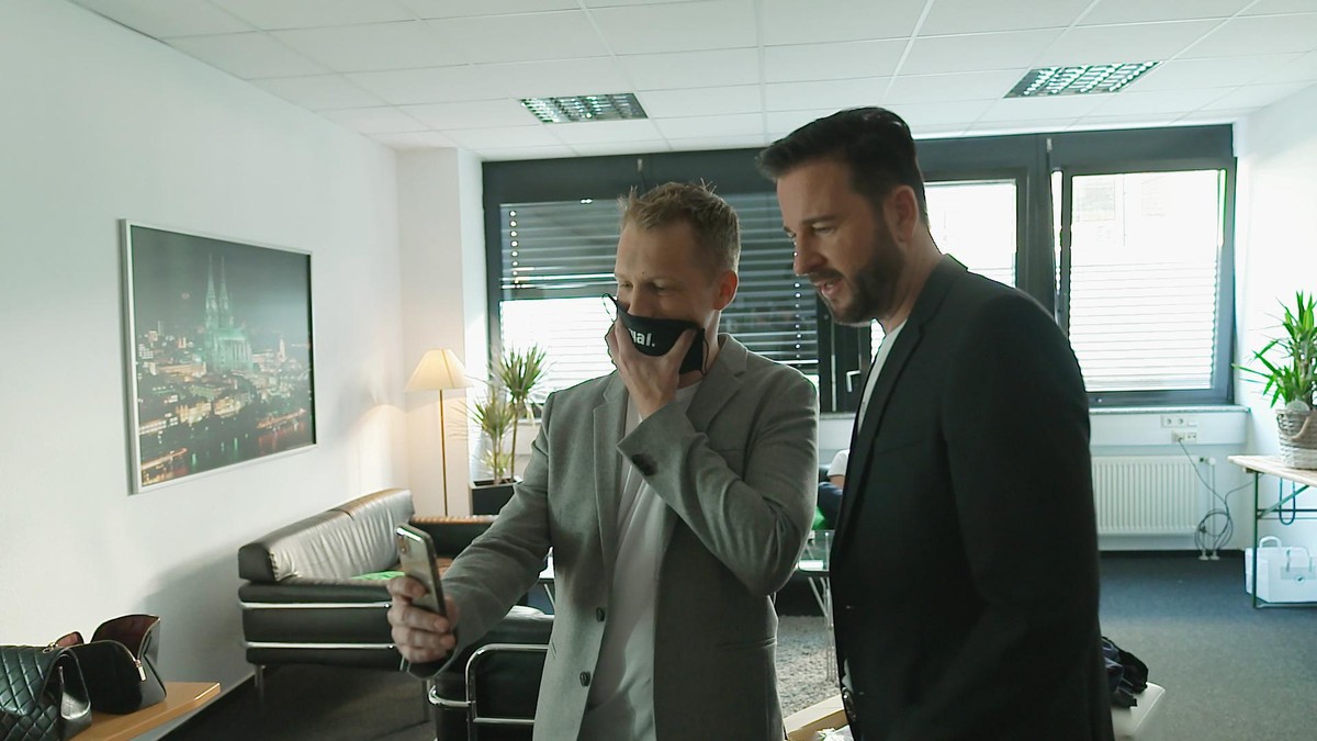 Oliver Pocher (l.) und Michael Wendler.
Die Verwendung des sendungsbezogenen Materials ist nur mit dem Hinweis und Verlinkung auf TVNOW gestattet.