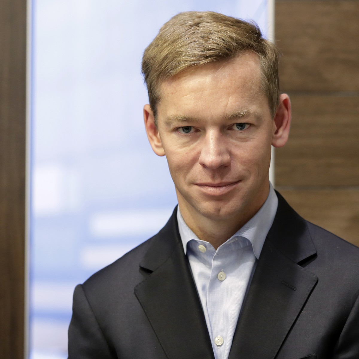 Finanzfunfact: Die Gehaltsunterschiede zwischen McDonalds Mitarbeitern und dem CEO Gehaltsvergleich mit Mindestlohn