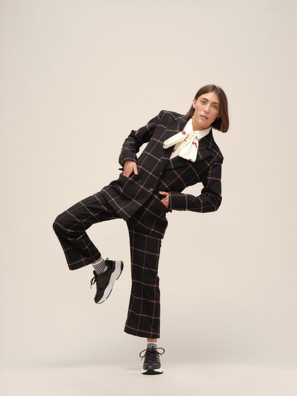 Die Math Club Flare Hose mit hoher Taille und ausgestelltem Bein in 7/8-Länge verleiht dir einen coolen Retro-Look.