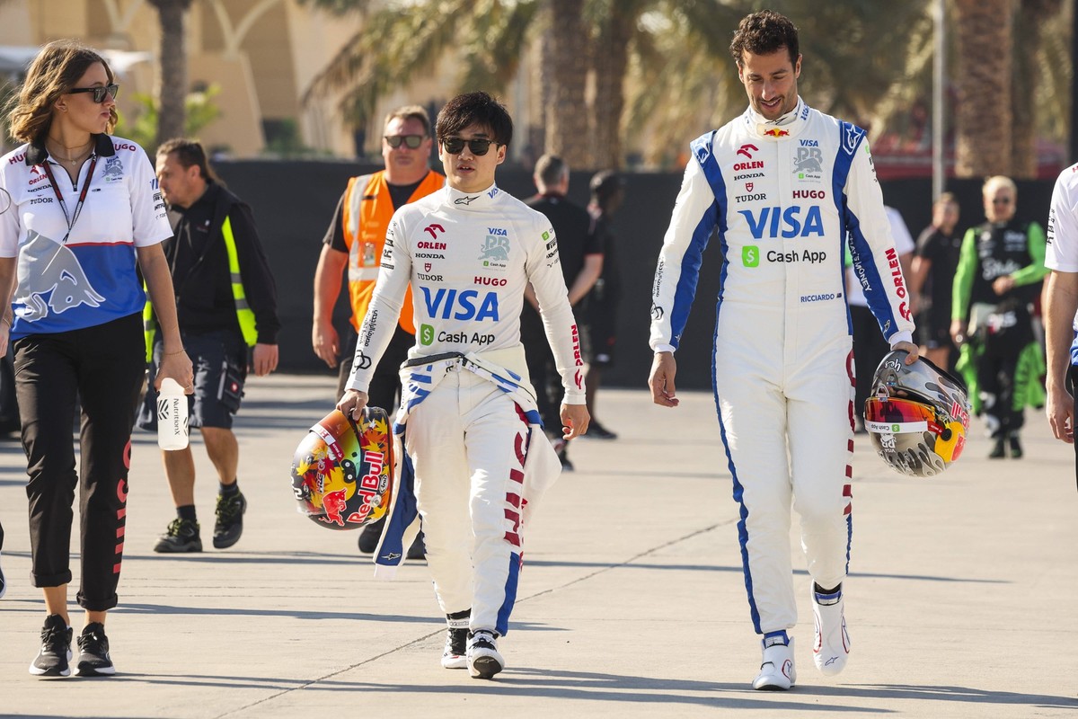 TSUNODA Yuki jap, Visa Cash App RB F1 Team VCARB 01, RICCIARDO Daniel aus, Visa Cash App RB F1 Team VCARB 01, portrait during the Formula 1 Aramco pre-season testing 2024 of the 2024 FIA Formula One W ...