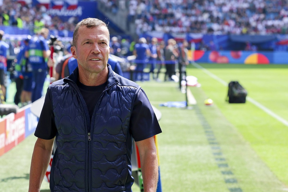 Experte Lothar Matthaeus RTL schaut, , , , 22.06.2024, , . *** Expert Lothar Matthaeus RTL watches, , , , , 22 06 2024, ,