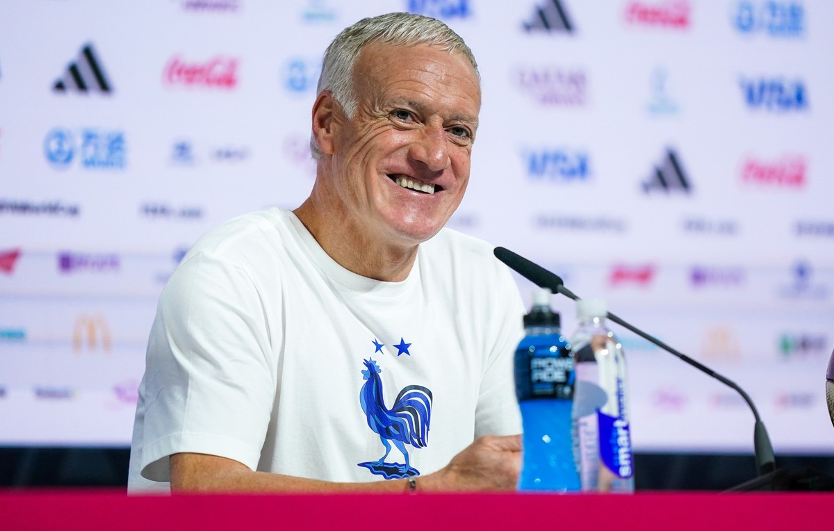 17.12.2022, Katar, Doha: Fu�ball, WM 2022 in Katar, Pressekonferenz Frankreich, Frankreichs Nationaltrainer Didier Deschamps spricht. Foto: Mike Egerton/PA Wire/dpa +++ dpa-Bildfunk +++
