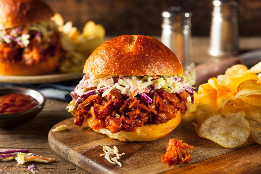 Homemade Vegan Pulled Jackfruit BBQ Sandwich with Coleslaw and Chips