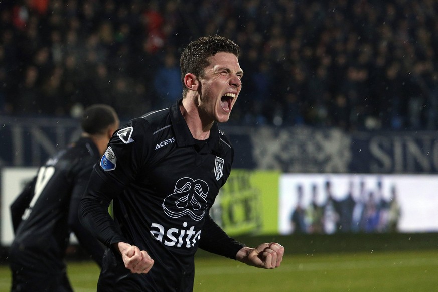 Robin Gosens of Heracles Almeloduring the Dutch Eredivisie match between Willem II Tilburg and Heracles Almelo at Koning Willem II stadium on February 04, 2017 in Tilburg, The Netherlands Willem II v  ...