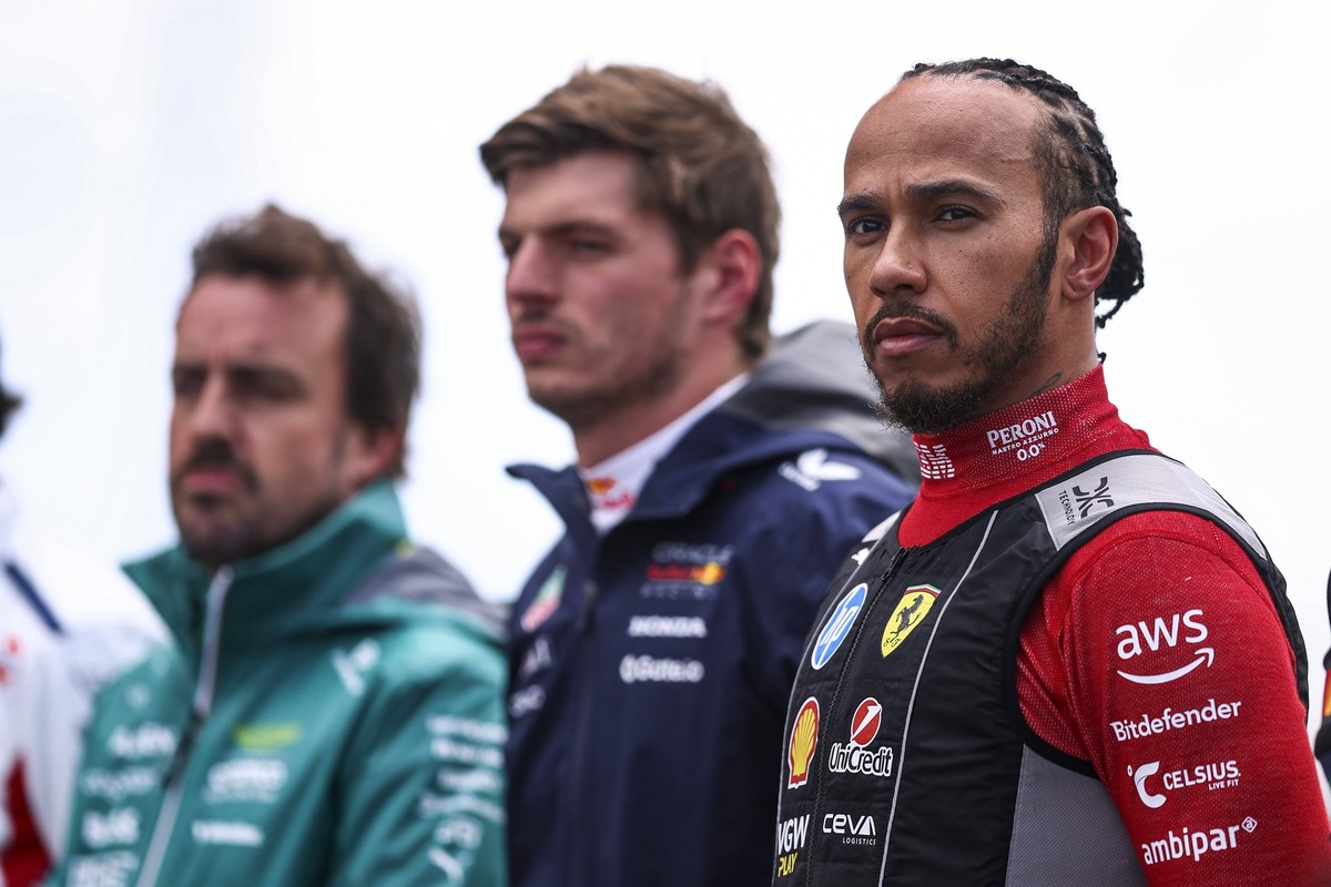 F1 - BRITISH GRAND PRIX 2025 VERSTAPPEN Max ned, Red Bull Racing RB21, portrait ALONSO Fernando spa, Aston Martin F1 Team AMR25, portrait HAMILTON Lewis gbr, Scuderia Ferrari SF-25, portrait during th ...