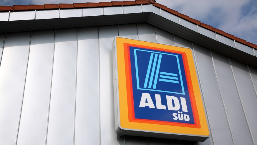 Schild an einer Filiale von Aldi S