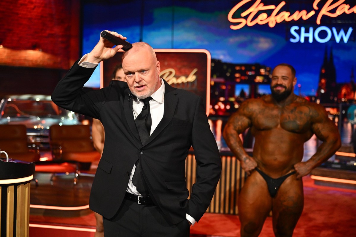 Stefan Raab (l.) und Marius Strumpen

+++ Die Verwendung des sendungsbezogenen Materials ist nur mit dem Hinweis und Verlinkung auf RTL+ gestattet. +++