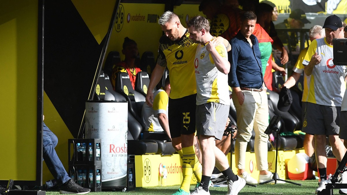 Niklas Suele Borussia Dortmund verletzt w