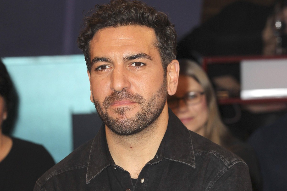 Elyas MBarek bei der Aufzeichnung der NDR Talk Show im NDR Fernsehstudio Lokstedt. Hamburg, 07.02.2020 *** Elyas MBarek during the recording of the NDR talk show in the NDR television studio Lokstedt ...