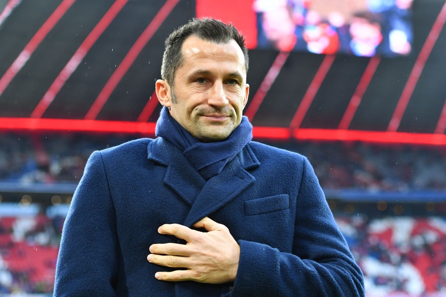 Hasan Salihamidzic, Sportdirektor des FC Bayern München, hat mit dem Nübel-Deal ein Problem an die Säbener Straße geholt, das der Rekordmeister aktuell gar nicht gebrauchen kann.