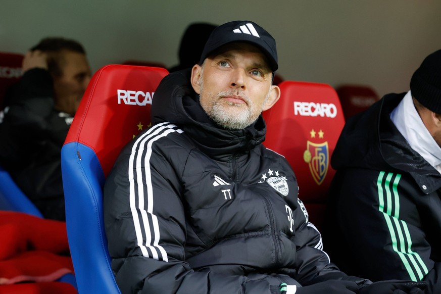 FC Basel - FC Bayern Muenchen Trainer Thomas Tuchel Bayern 06.01. 2024 St.Jakob Park Basel , SCHWEIZ, Saison 2023/2024 Herren Fussball Freundschaftsspiel FC Basel - FC Bayern Muenchen Trainer Thomas T ...