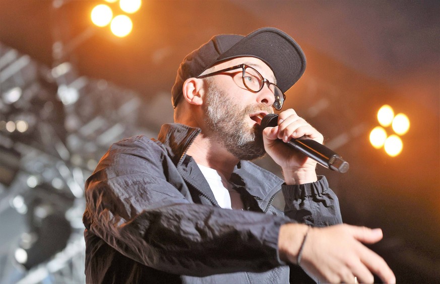 Koblenz Mark Forster , Open-Air, Deutsches Eck in Koblenz, 1.9.2022 Mark Forster , Open-Air, Deutsches Eck in Koblenz, 1.9.2022 *** Koblenz Mark Forster , Open Air, Deutsches Eck in Koblenz, 1 9 2022  ...