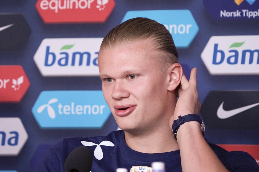 Norway&#039;s Erling Braut Haaland speaks during a press conference before a team training session at Ullevaal stadium, in Oslo, Monday, May 30, 2022. (Javad Parsa/NTB Scanpix via AP)